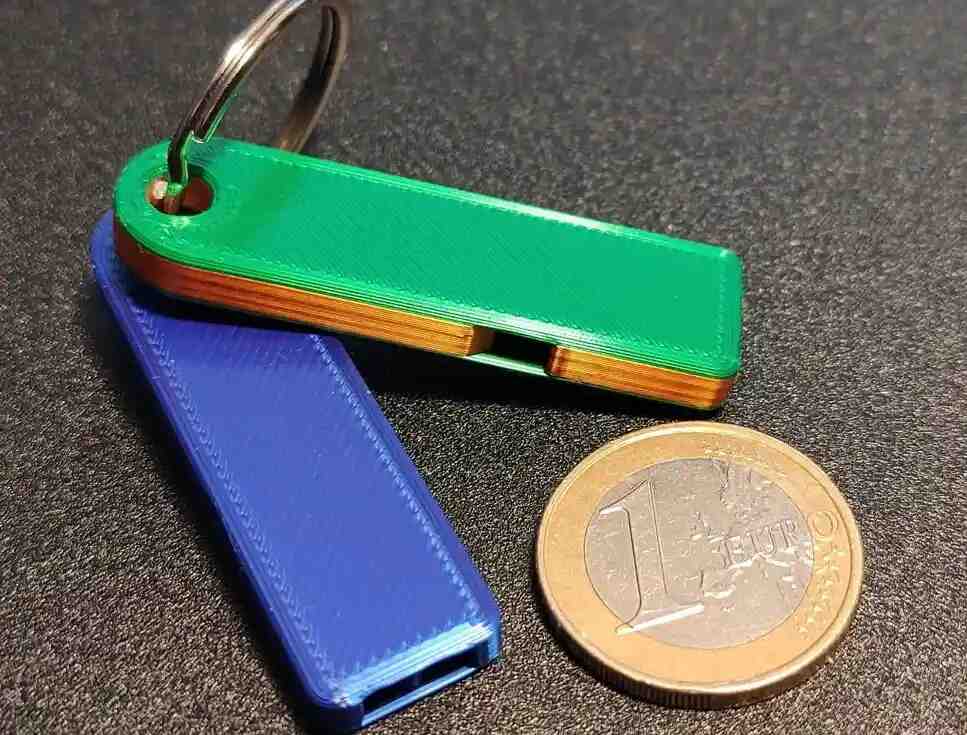 钥匙链口哨 Loud and compact Whistle for your Keychain - 偶像便利店