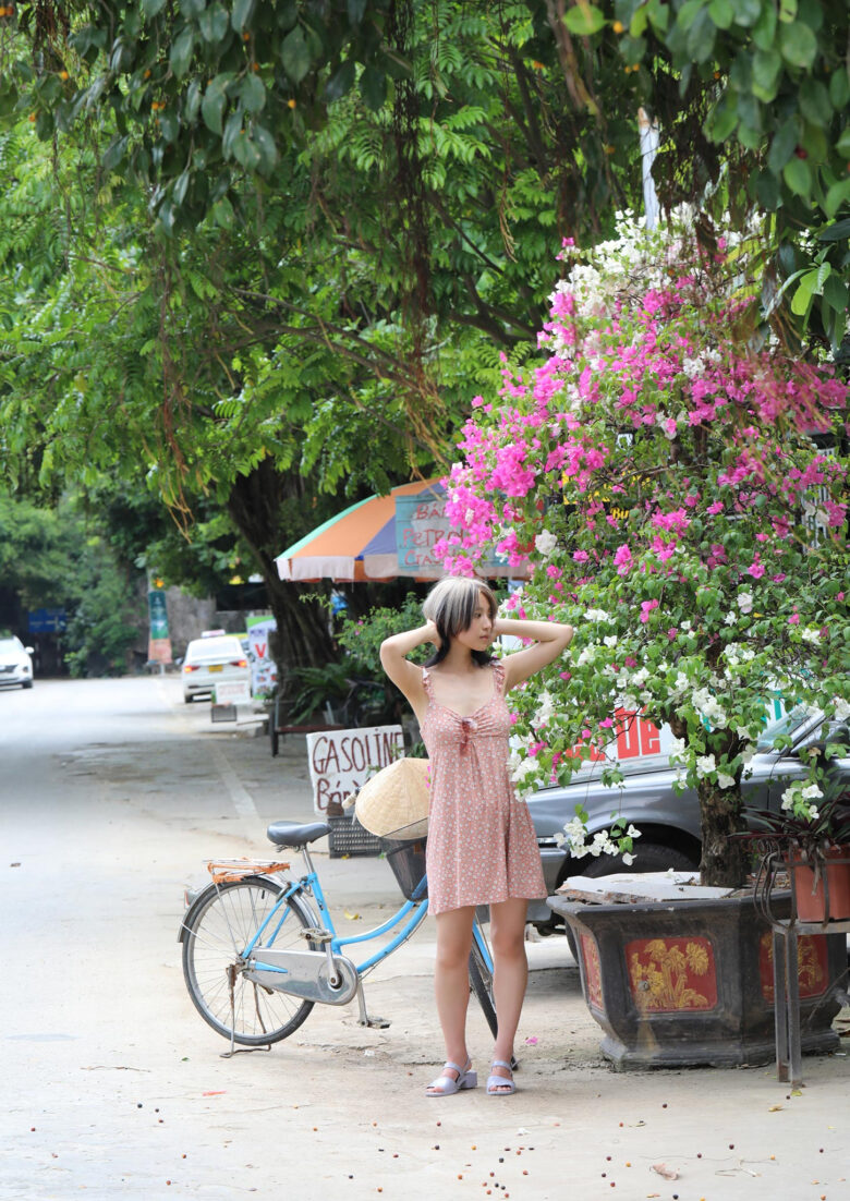 Tsunko つんこ, 1st寫真集 [OVER Another edition] Set.03【节选】 - 偶像便利店