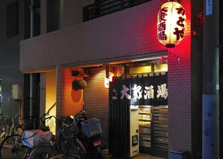 东京居酒屋贴「只能说日文」赶游客惹议，店长：外国人久坐消费低 - 偶像便利店
