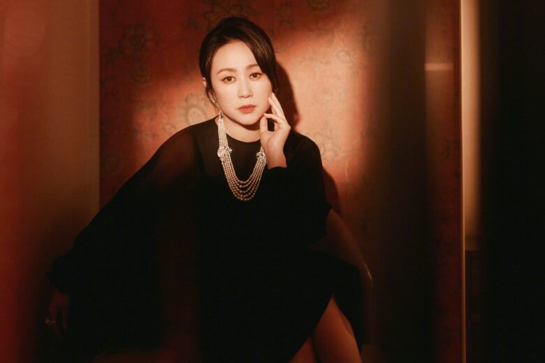 中国首位200亿票房女主角诞生，真身竟非女神级偶像？ - 偶像便利店