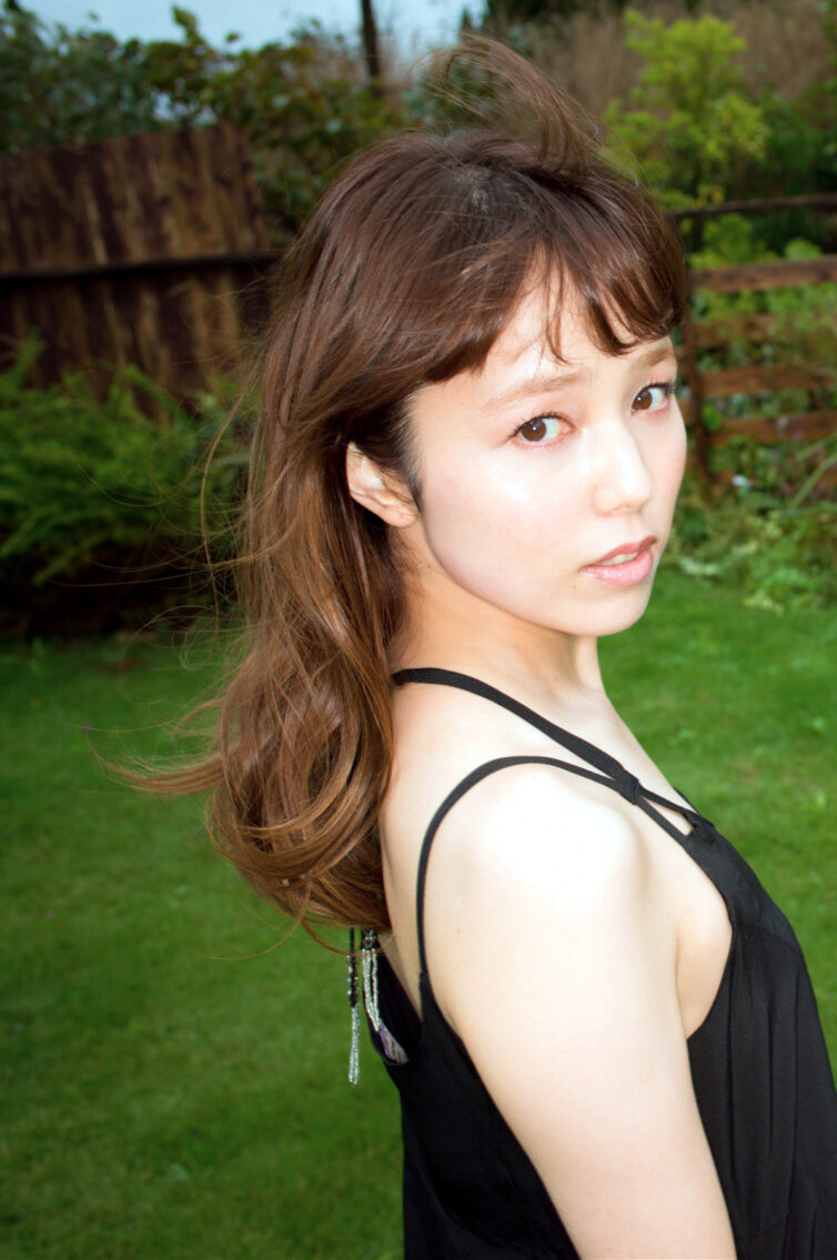 Mika Kikuchi 菊地美香, FLASHデジタル写真集 [最強のNUDYヒロイン] Set.02 - 偶像便利店