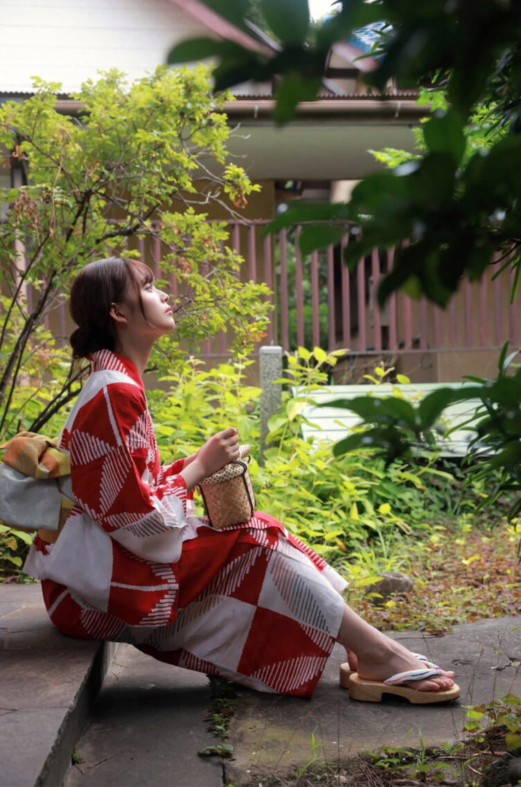 Hinami Mori 森日菜美, 写真集 PROTO STAR Set.04 - 偶像便利店