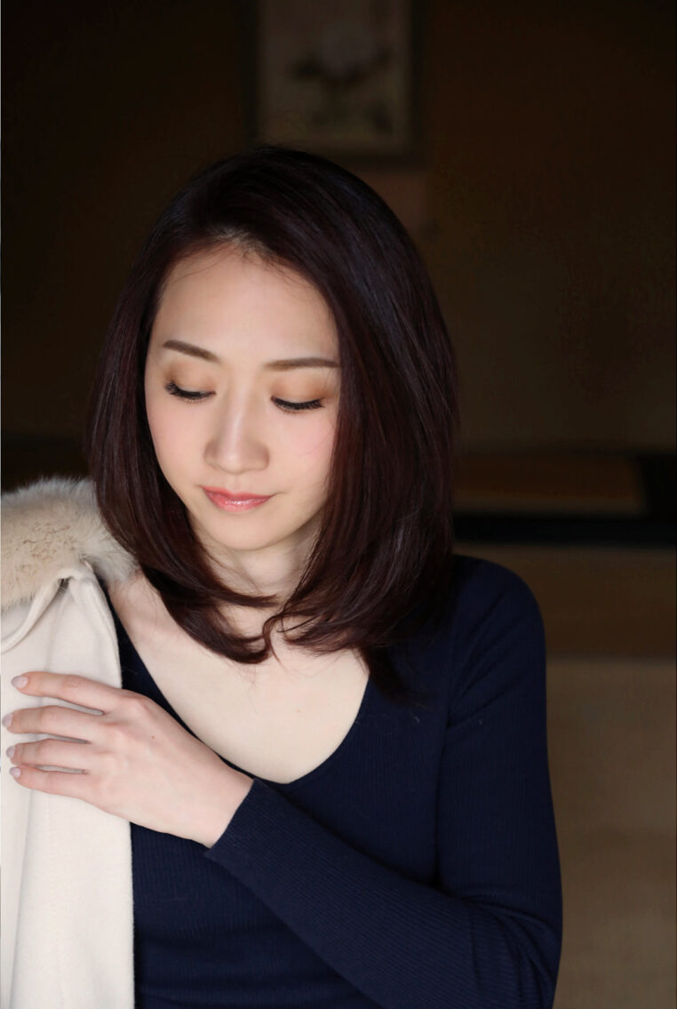 Kana Mito 水戸かな, 週刊ポストデジタル写真集 [花を愛でる人] Set.01 - 偶像便利店