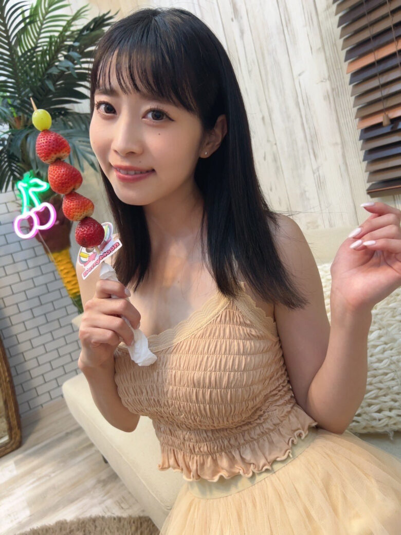 又一人气角色现身「新人狂潮」！ 「白岩冬萌」不仅迅速迎来 “万人追踪”，更豪夺「单日榜单」销售亚军 - 偶像便利店