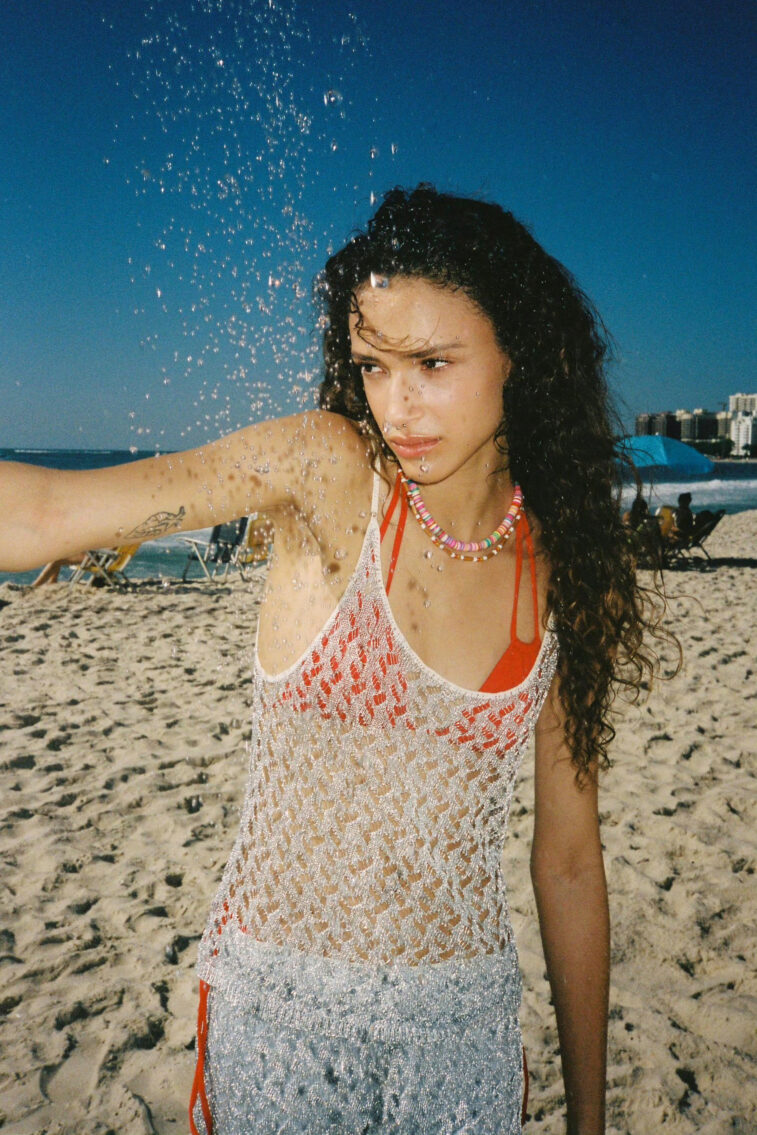 ZARA 新季型录 ，巴西海滩 ​​​ - 偶像便利店