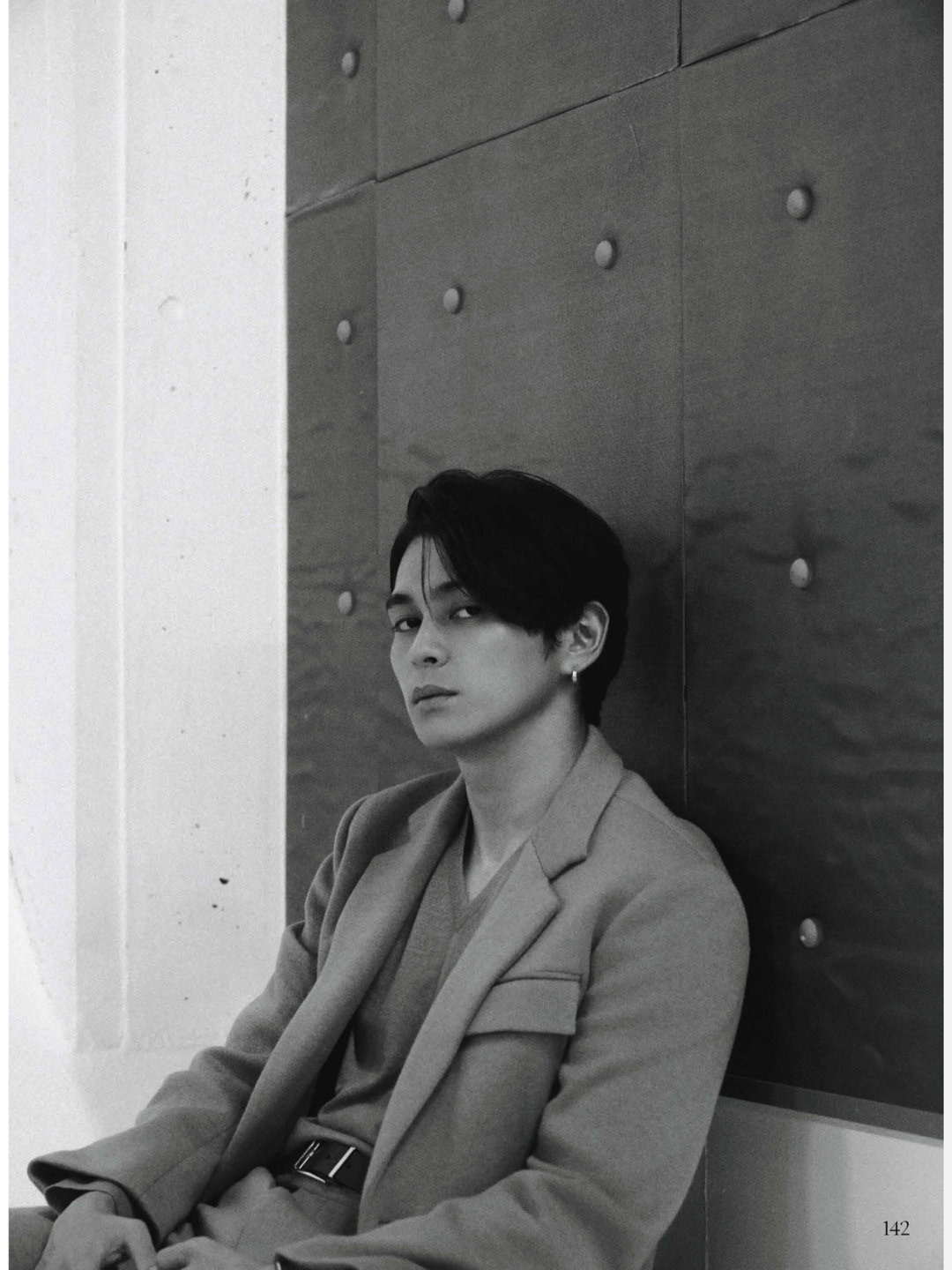 真荣田乡敦 VOGUE JAPAN (ヴォーグジャパン) 2025年12月号​​​ - 偶像便利店